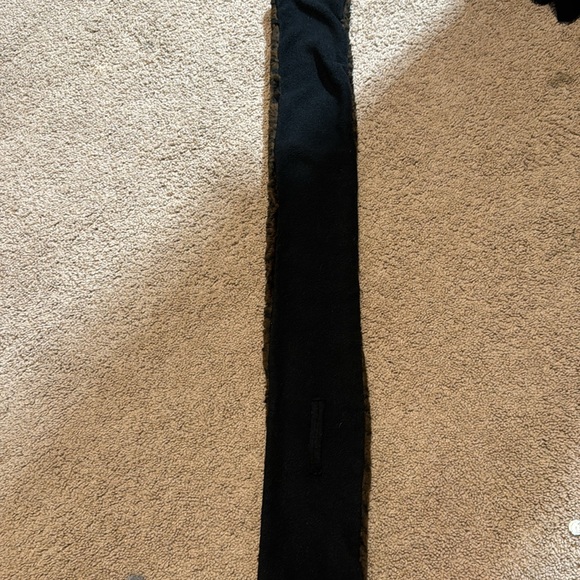 Scarf - Picture 4 of 5